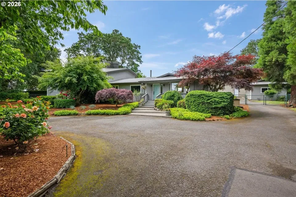 4 Bed 3 Bath Established Mid-Century Residence in Hillsboro, OR - 4