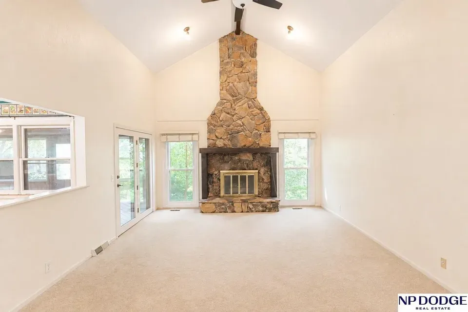 4 Bed 3 Bath Established Mid-Century Residence in Omaha, NE - 5