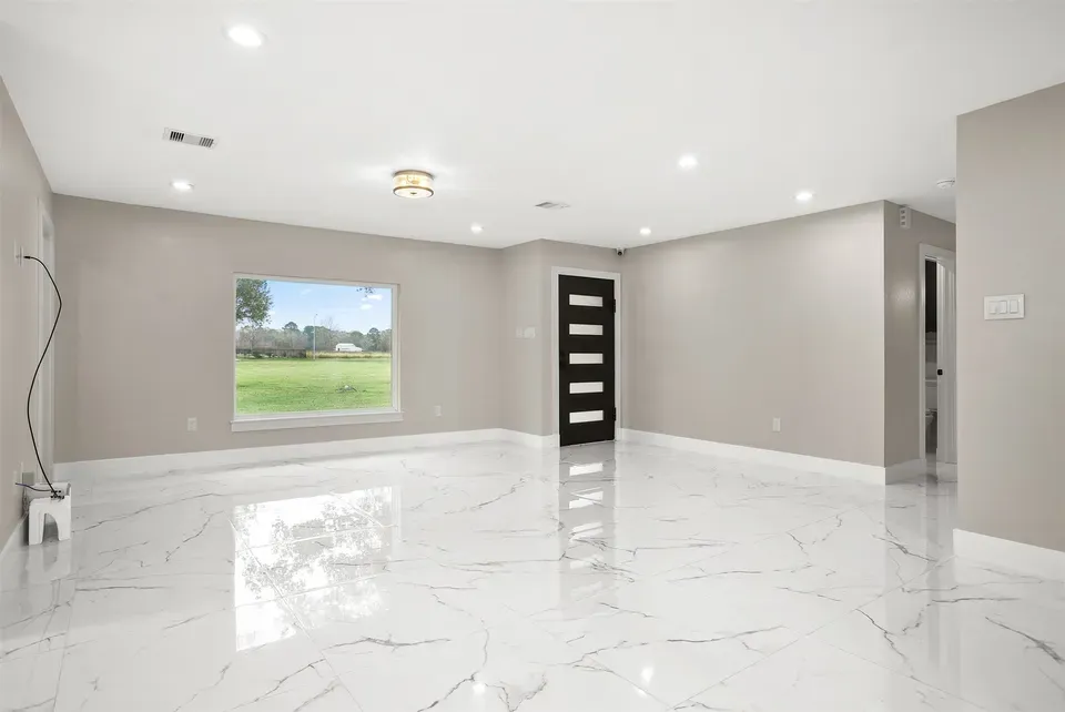 4 Bed 3 Bath Established Mid-Century Residence in Pearland, TX - 4