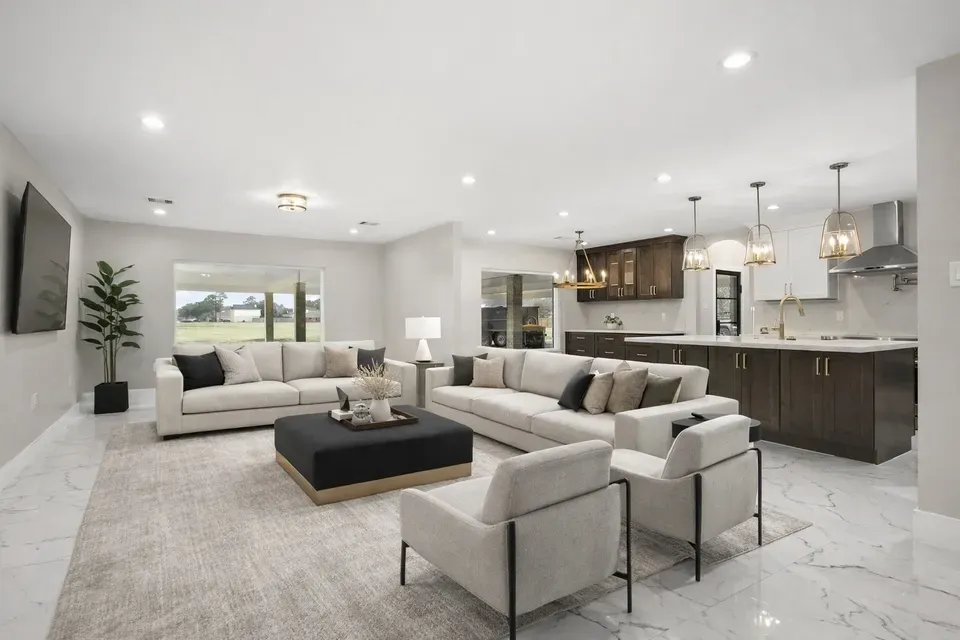 4 Bed 3 Bath Established Mid-Century Residence in Pearland, TX - 5