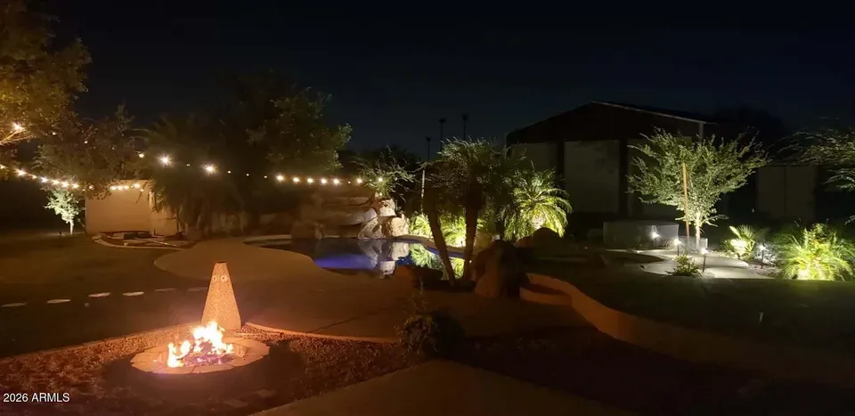 4 Bed 3 Bath Established Mid-Century Residence in Phoenix, AZ - 4