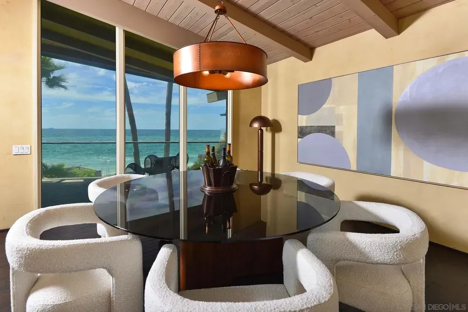 4 Bed 3 Bath Established Mid-Century Residence in San Diego, CA - 4