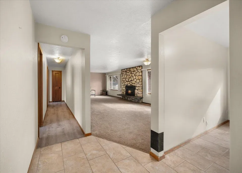 4 Bed 3 Bath Established Mid-Century Residence in Spokane, WA - 4