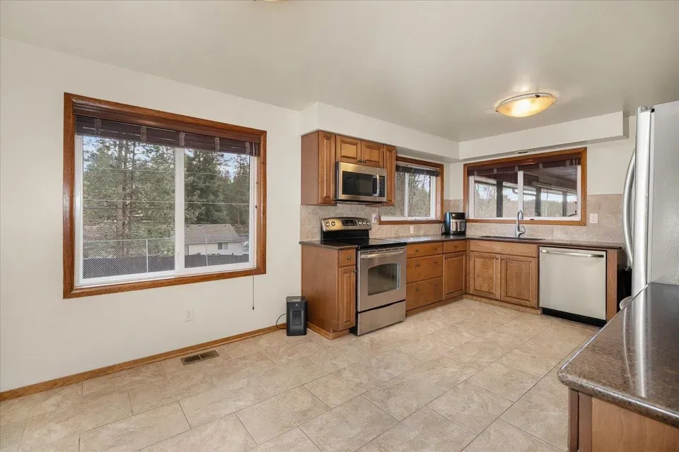 4 Bed 3 Bath Established Mid-Century Residence in Spokane, WA - 5