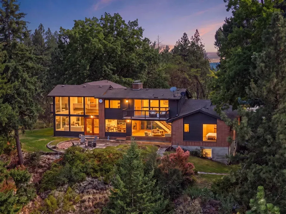 4 Bed 3 Bath Established Mid-Century Residence in Spokane, WA