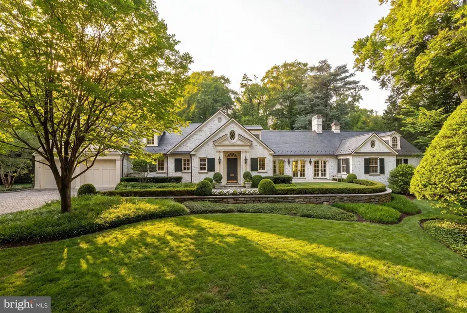4 Bed 3 Bath Established Mid-Century Residence in Washington, DC - 1