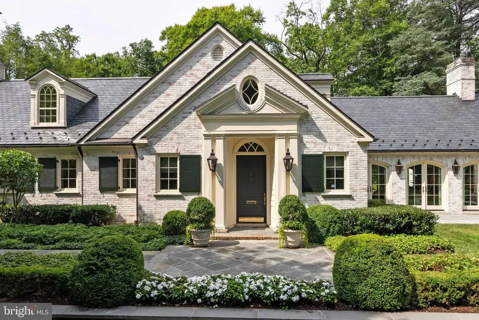 4 Bed 3 Bath Established Mid-Century Residence in Washington, DC - 3