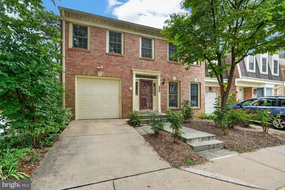 4 Bed 3 Bath Established Multi-Level Townhouse in Bethesda, MD - 1