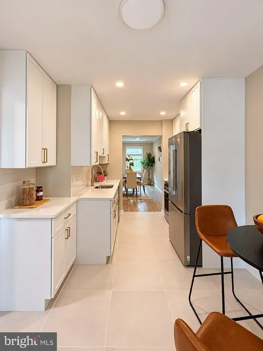 4 Bed 3 Bath Established Multi-Level Townhouse in Bethesda, MD - 4