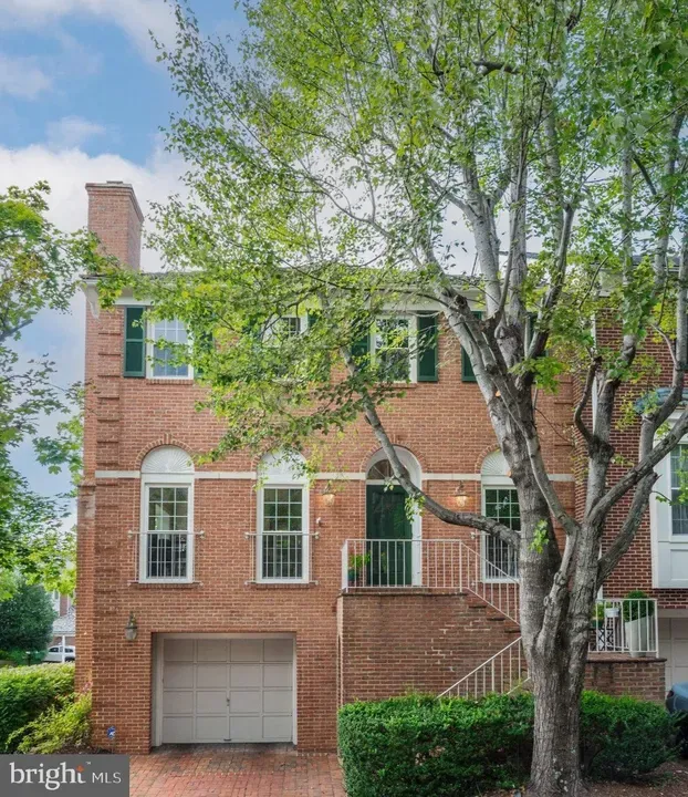 4 Bed 3 Bath Established Multi-Level Townhouse in Bethesda, MD - 1