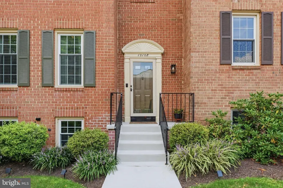 4 Bed 3 Bath Established Multi-Level Townhouse in Bethesda, MD - 4