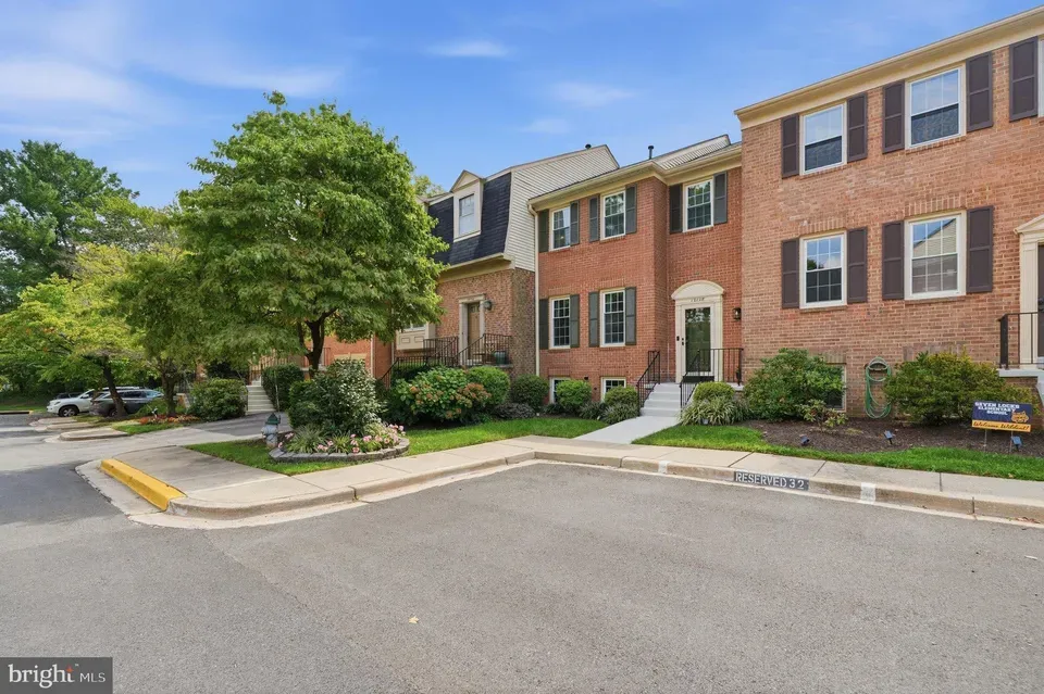 4 Bed 3 Bath Established Multi-Level Townhouse in Bethesda, MD - 5