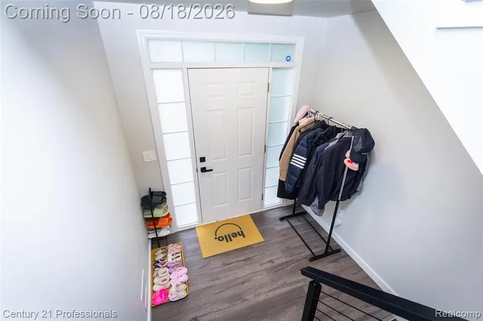 4 Bed 3 Bath Established Multi-Level Townhouse in Troy, MI - 5