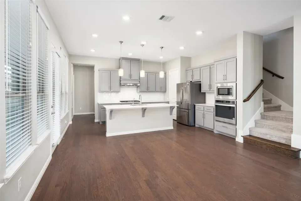 4 Bed 3 Bath Modern Contemporary Residence in Allen, TX - 2