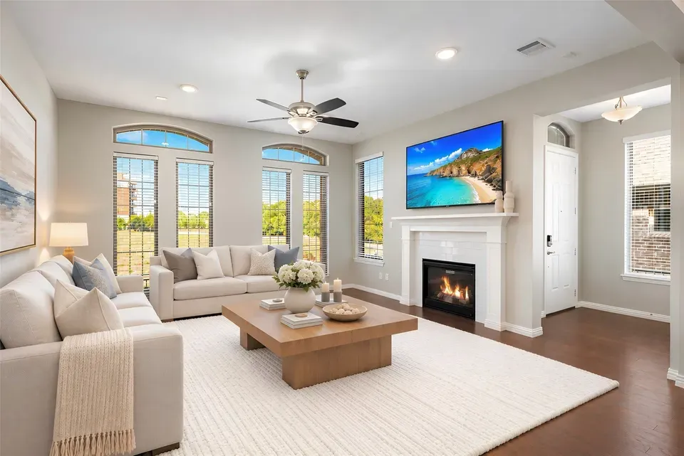4 Bed 3 Bath Modern Contemporary Residence in Allen, TX - 4
