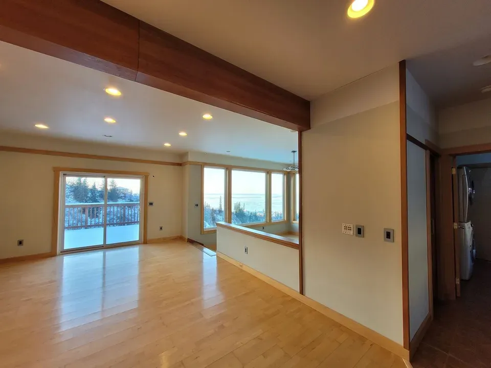 4 Bed 3 Bath Modern Contemporary Residence in Anchorage, AK - 5