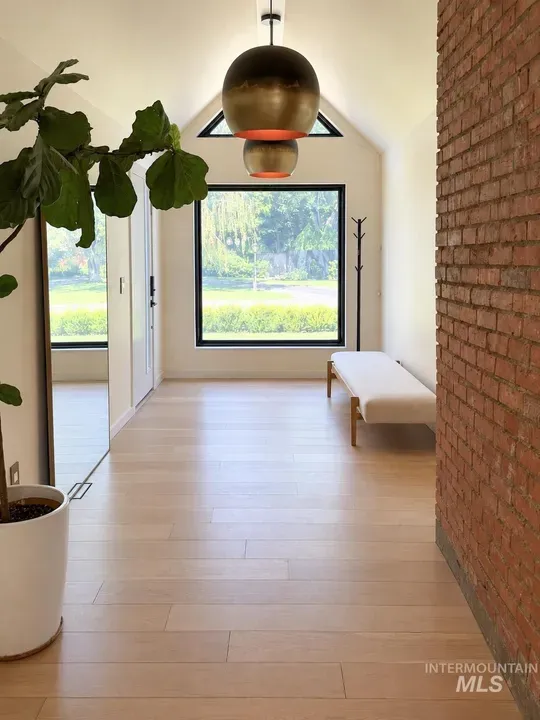 4 Bed 3 Bath Modern Contemporary Residence in Boise, ID - 3