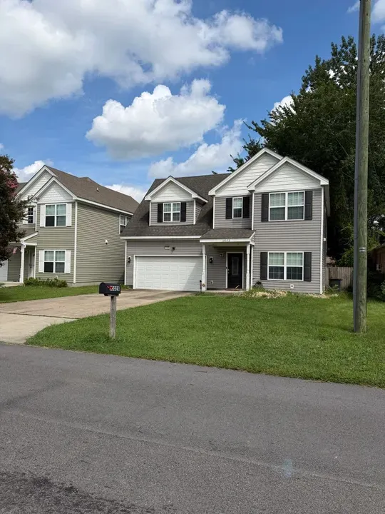 4 Bed 3 Bath Modern Contemporary Residence in Chesapeake, VA