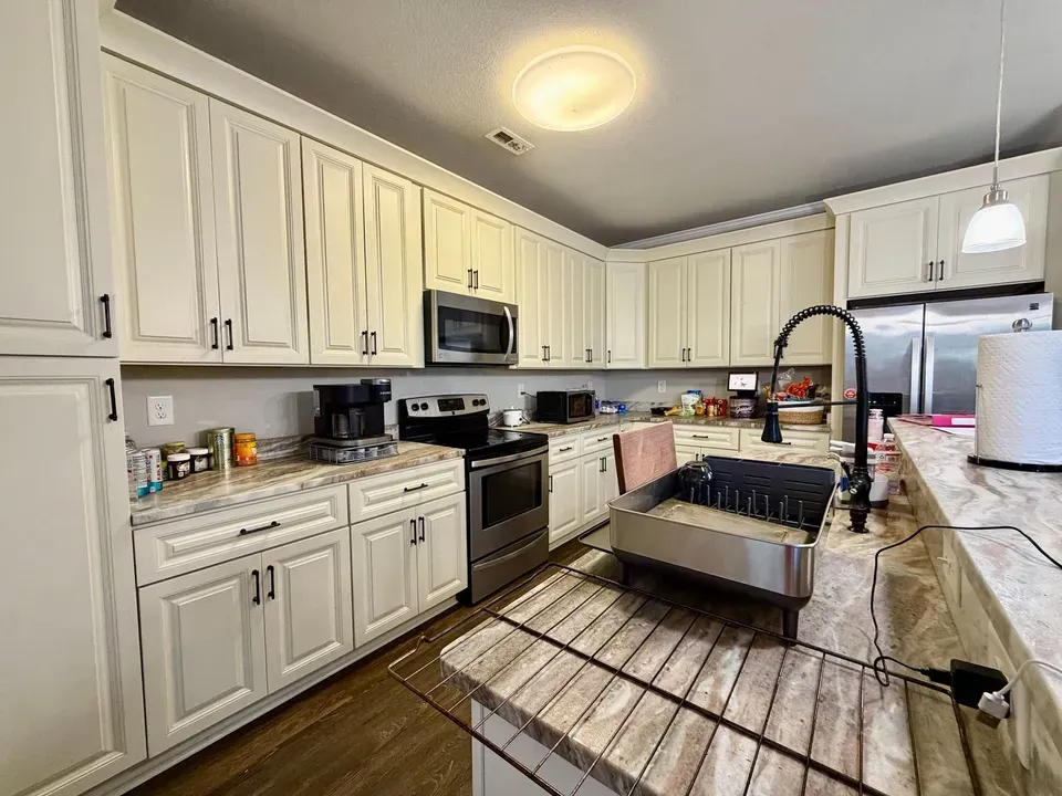 4 Bed 3 Bath Modern Contemporary Residence in Chesapeake, VA - 4