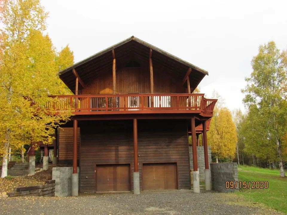 4 Bed 3 Bath Modern Contemporary Residence in Fairbanks, AK - 2