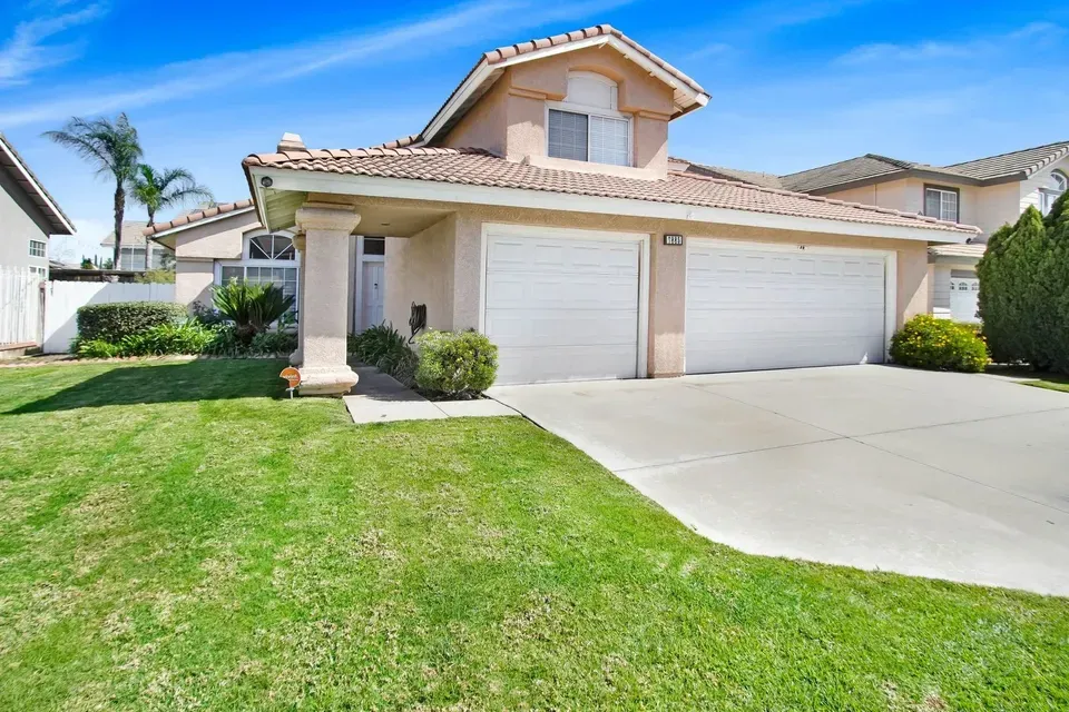 4 Bed 3 Bath Modern Contemporary Residence in Fontana, CA - 1