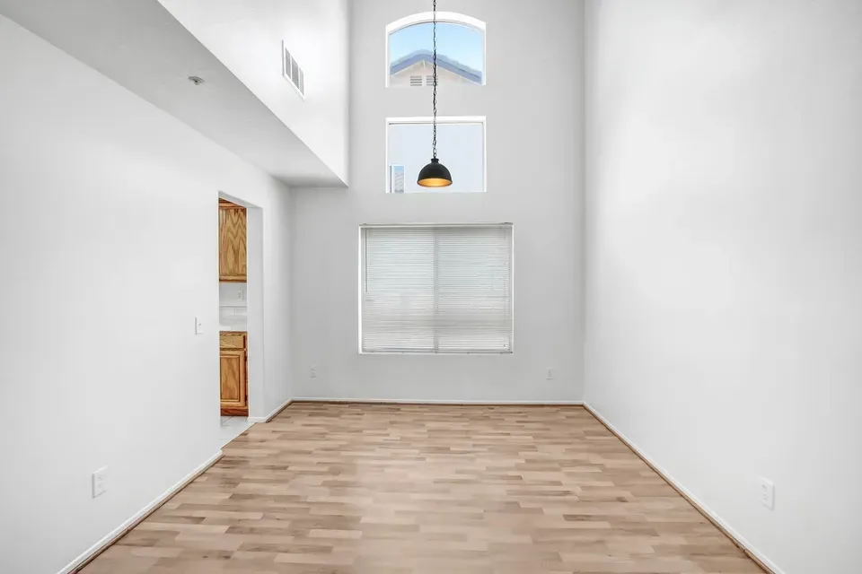 4 Bed 3 Bath Modern Contemporary Residence in Fontana, CA - 5