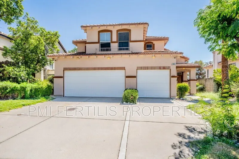 4 Bed 3 Bath Modern Contemporary Residence in Fontana, CA - 1