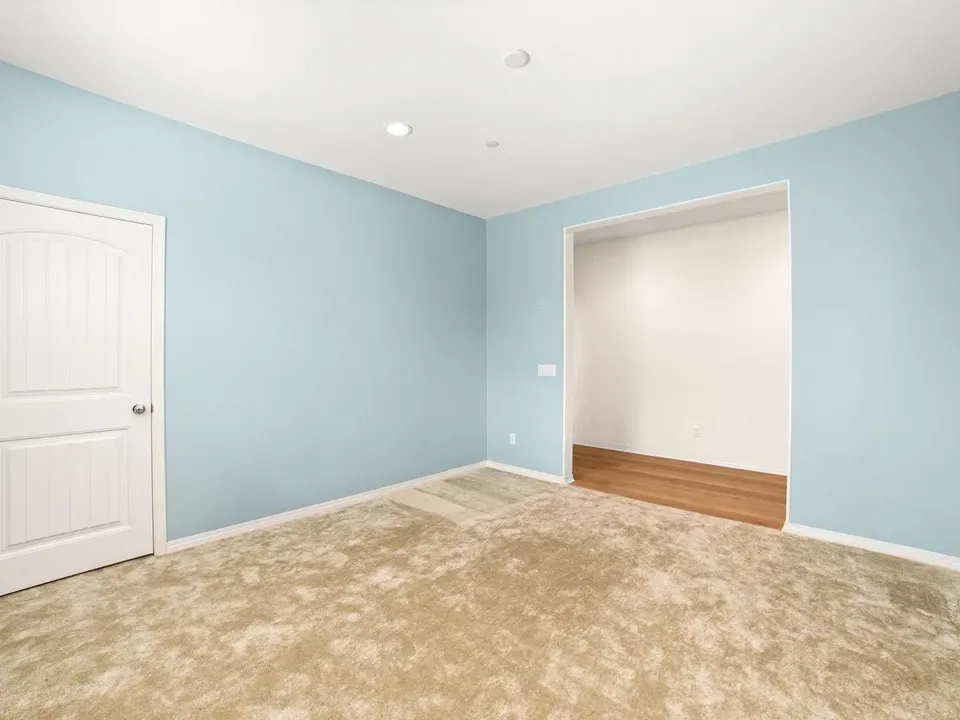 4 Bed 3 Bath Modern Contemporary Residence in Fontana, CA - 4