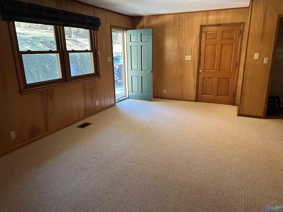 4 Bed 3 Bath Modern Contemporary Residence in Huntsville, AL - 4