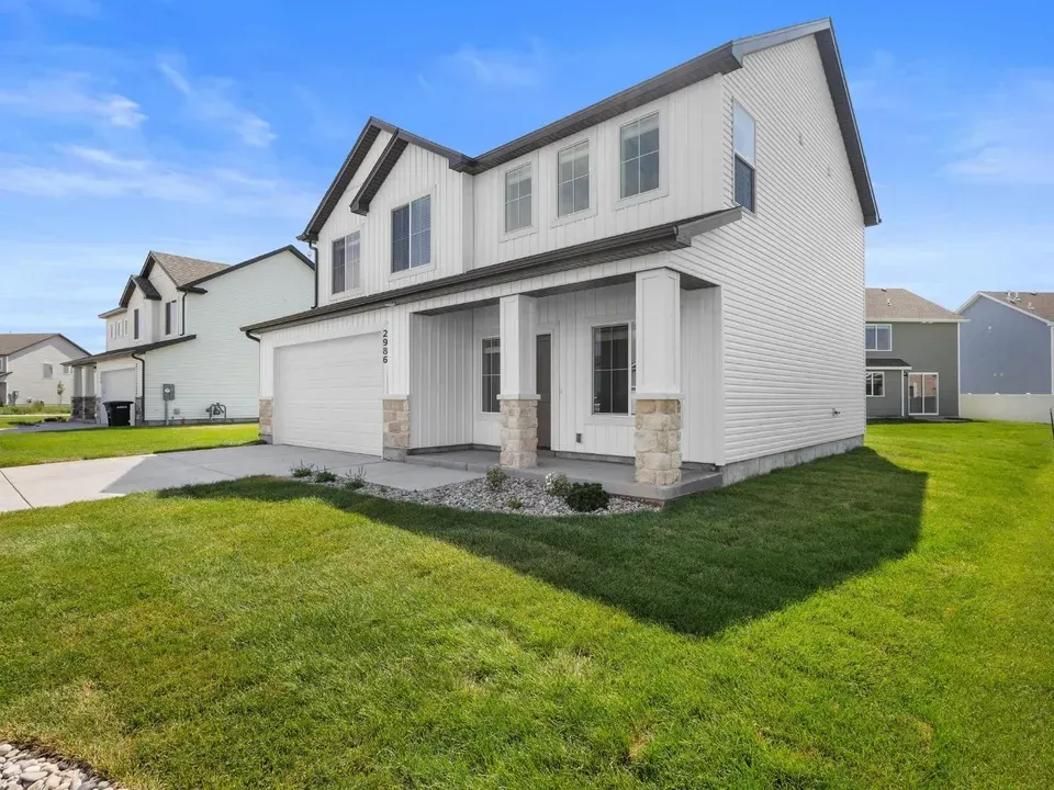4 Bed 3 Bath Modern Contemporary Residence in Idaho Falls, ID - 2