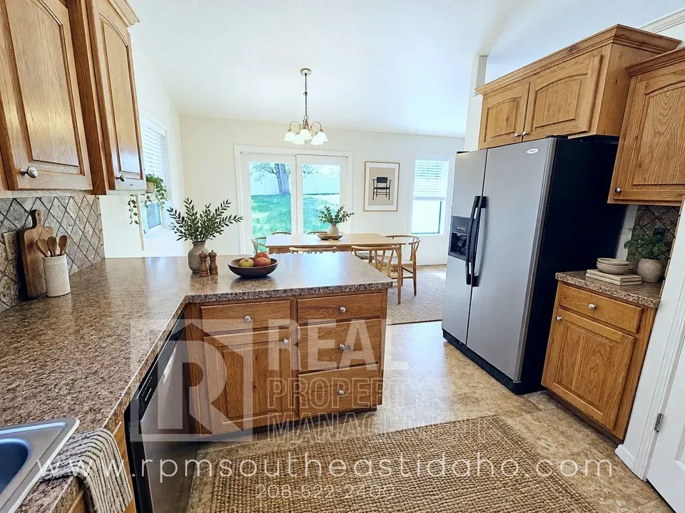 4 Bed 3 Bath Modern Contemporary Residence in Idaho Falls, ID - 3