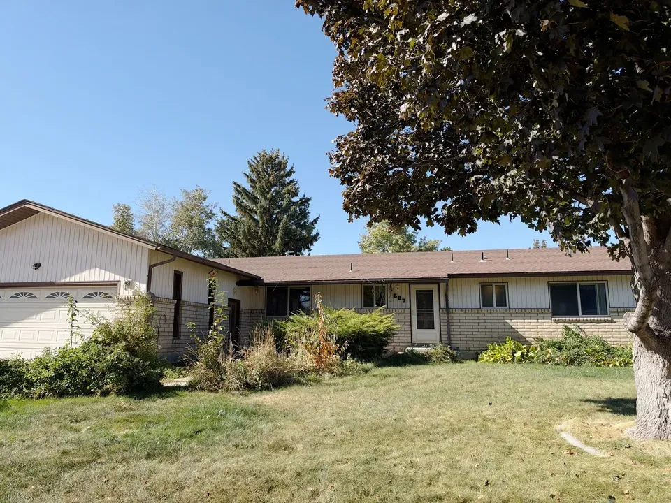 4 Bed 3 Bath Modern Contemporary Residence in Idaho Falls, ID - 2