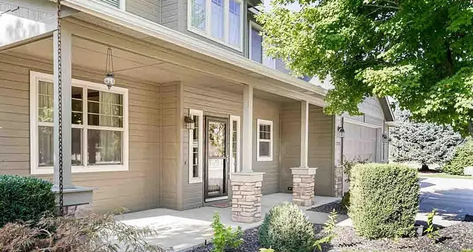 4 Bed 3 Bath Modern Contemporary Residence in Meridian, ID - 3