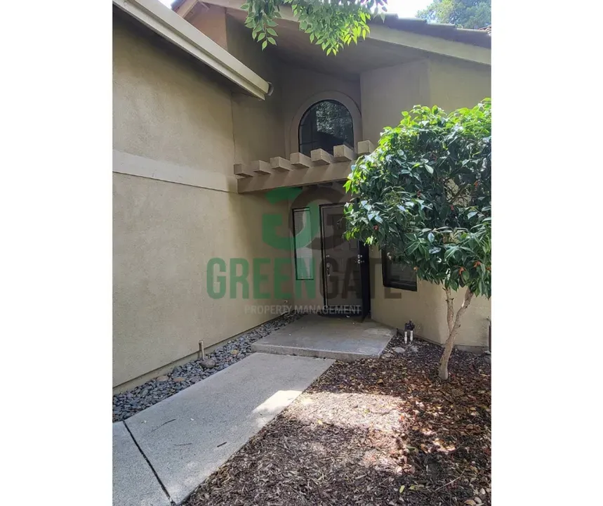 4 Bed 3 Bath Modern Contemporary Residence in Modesto, CA - 5