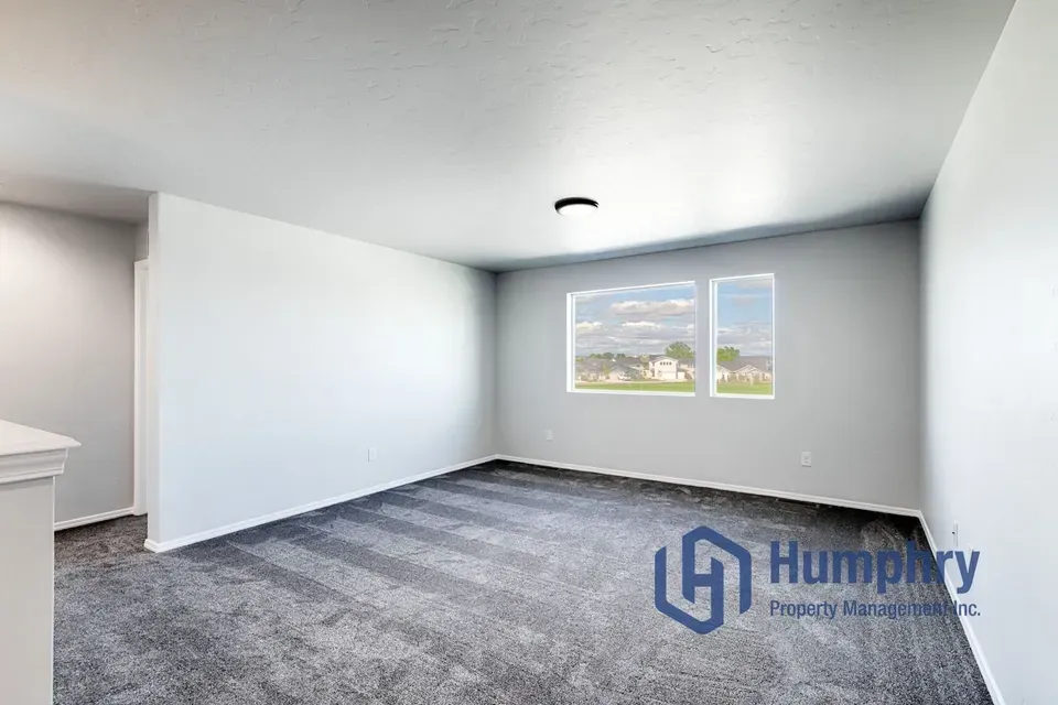4 Bed 3 Bath Modern Contemporary Residence in Nampa, ID - 5