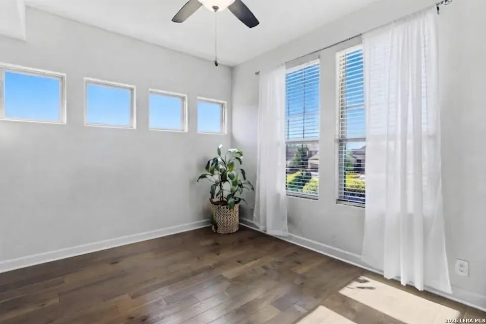 4 Bed 3 Bath Modern Contemporary Residence in New Braunfels, TX - 3