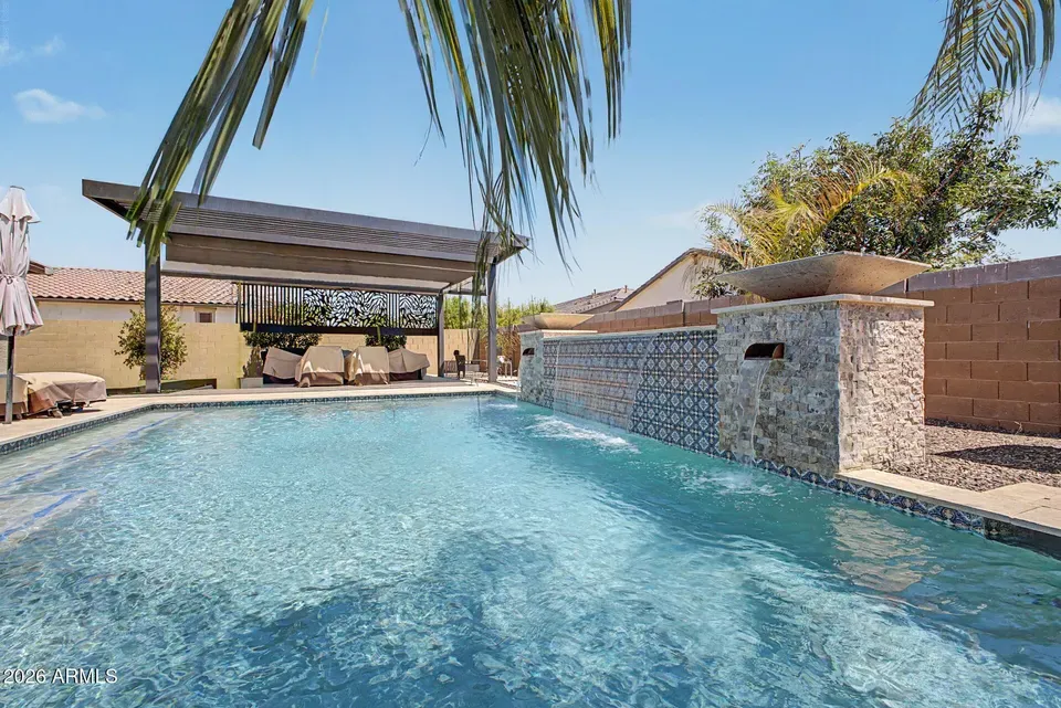 4 Bed 3 Bath Modern Contemporary Residence in Phoenix, AZ