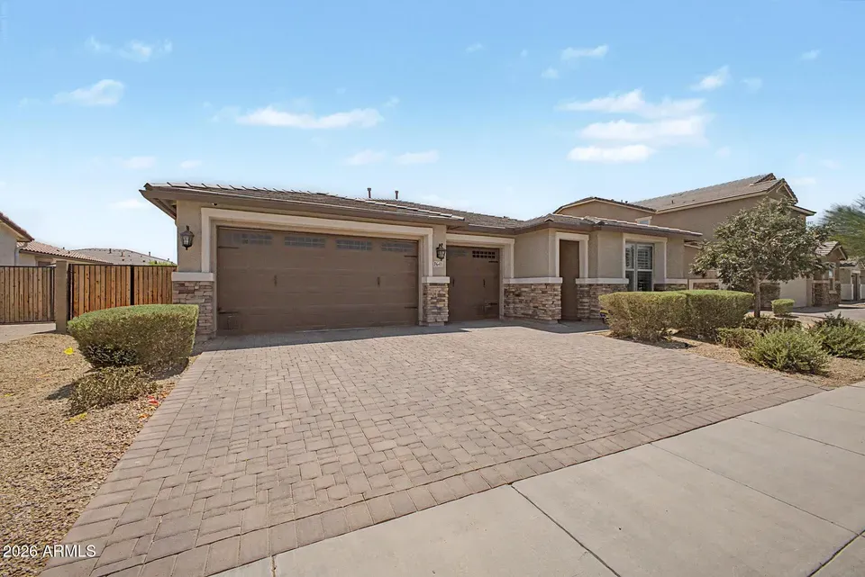 4 Bed 3 Bath Modern Contemporary Residence in Phoenix, AZ - 5
