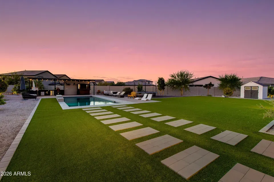 4 Bed 3 Bath Modern Contemporary Residence in Phoenix, AZ - 1