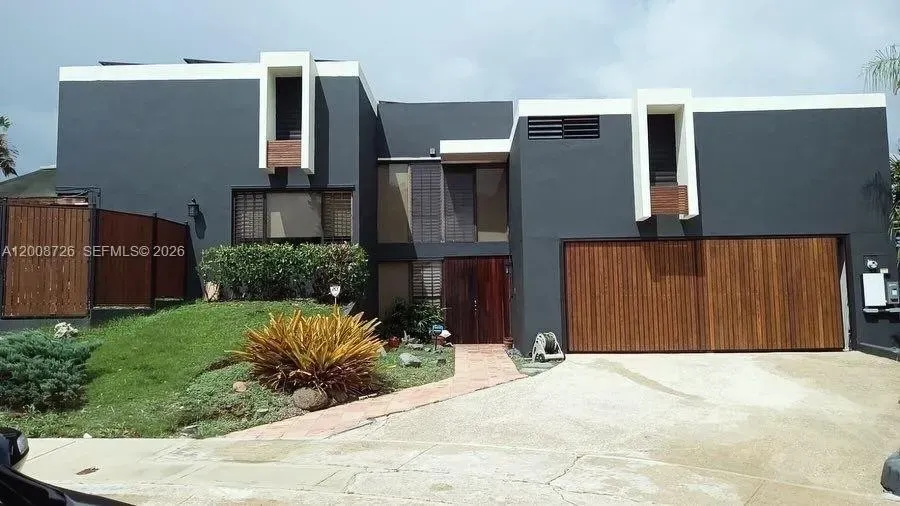 4 Bed 3 Bath Modern Contemporary Residence in San Juan, PR - 1