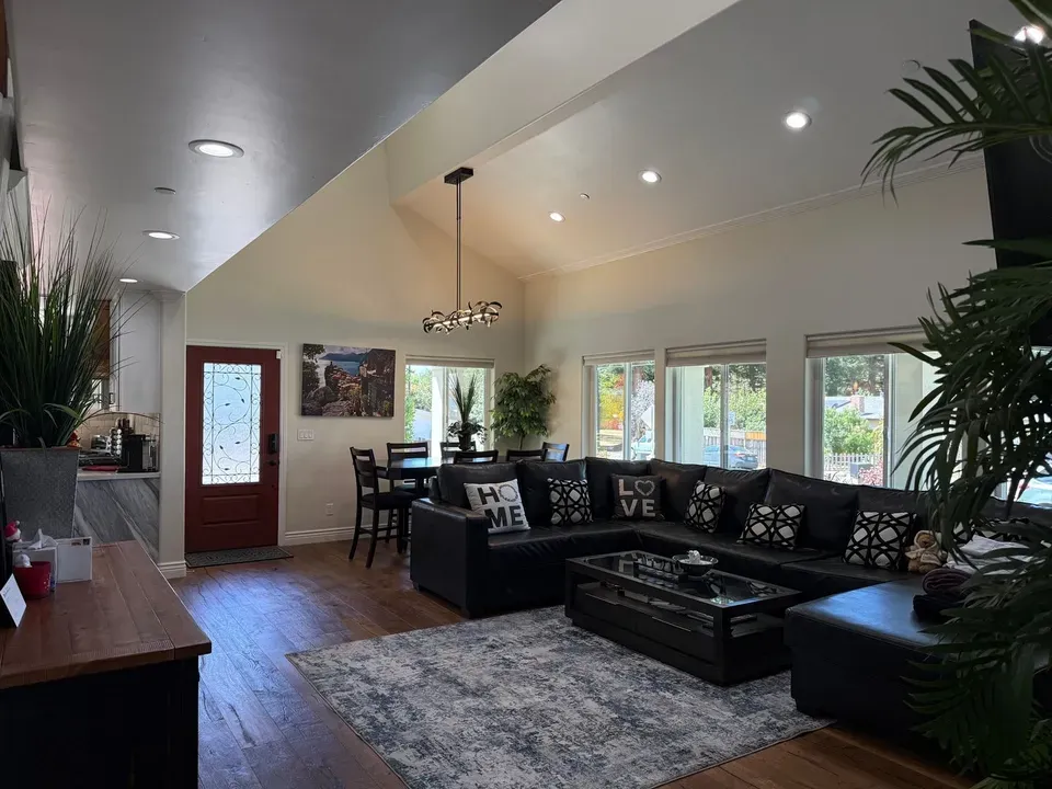 4 Bed 3 Bath Modern Contemporary Residence in Santa Cruz, CA - 4