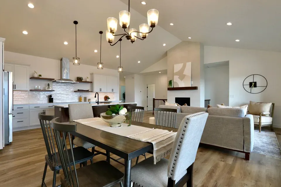 4 Bed 3 Bath Modern Contemporary Residence in Spokane, WA - 3