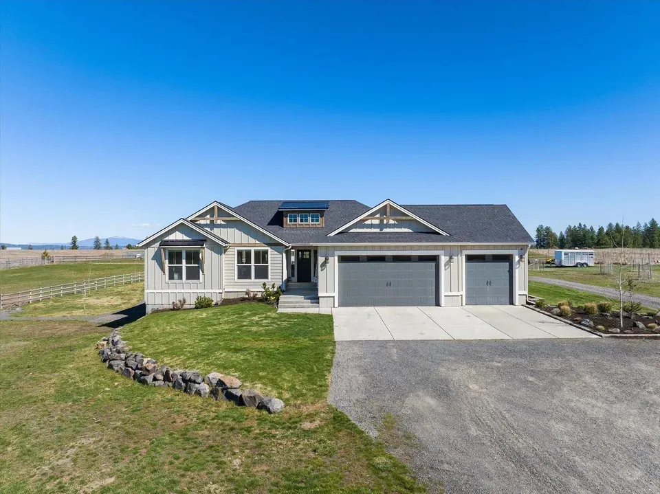 4 Bed 3 Bath Modern Contemporary Residence in Spokane, WA - 2