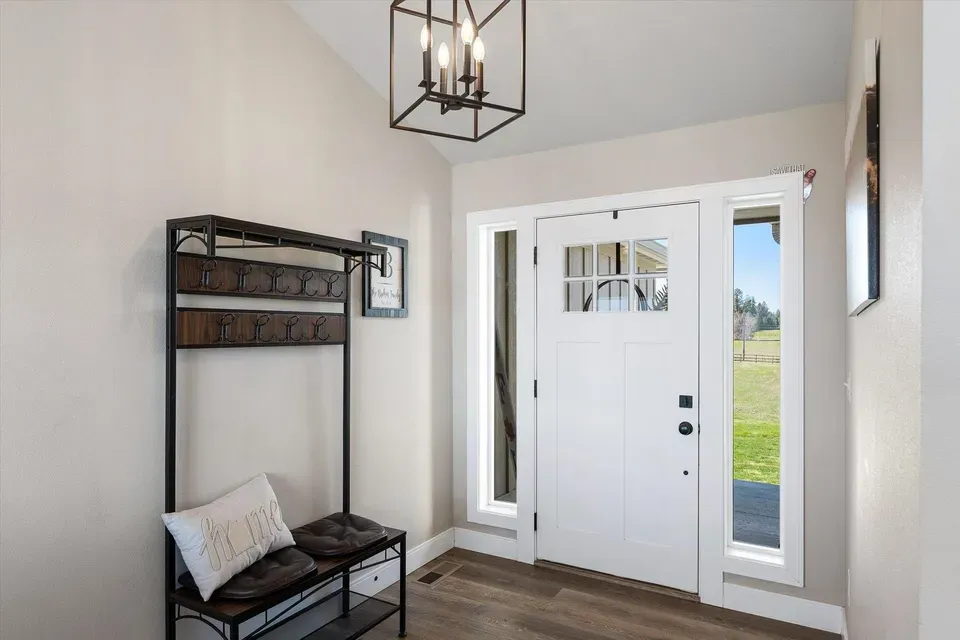 4 Bed 3 Bath Modern Contemporary Residence in Spokane, WA - 4