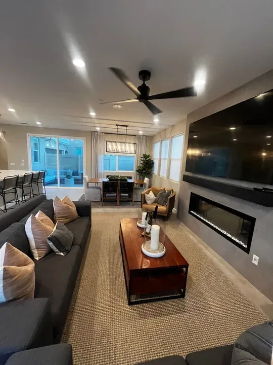 4 Bed 3 Bath Modern Contemporary Residence in Temecula, CA - 5