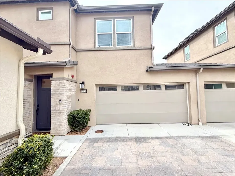 4 Bed 3 Bath Modern Contemporary Residence in Temecula, CA - 2