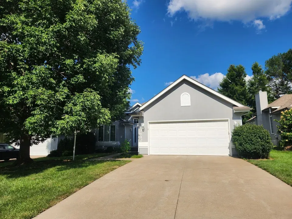 4 Bed 3 Bath Modern Contemporary Residence in Topeka, KS