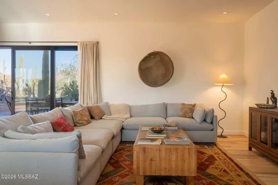 4 Bed 3 Bath Modern Contemporary Residence in Tucson, AZ - 3