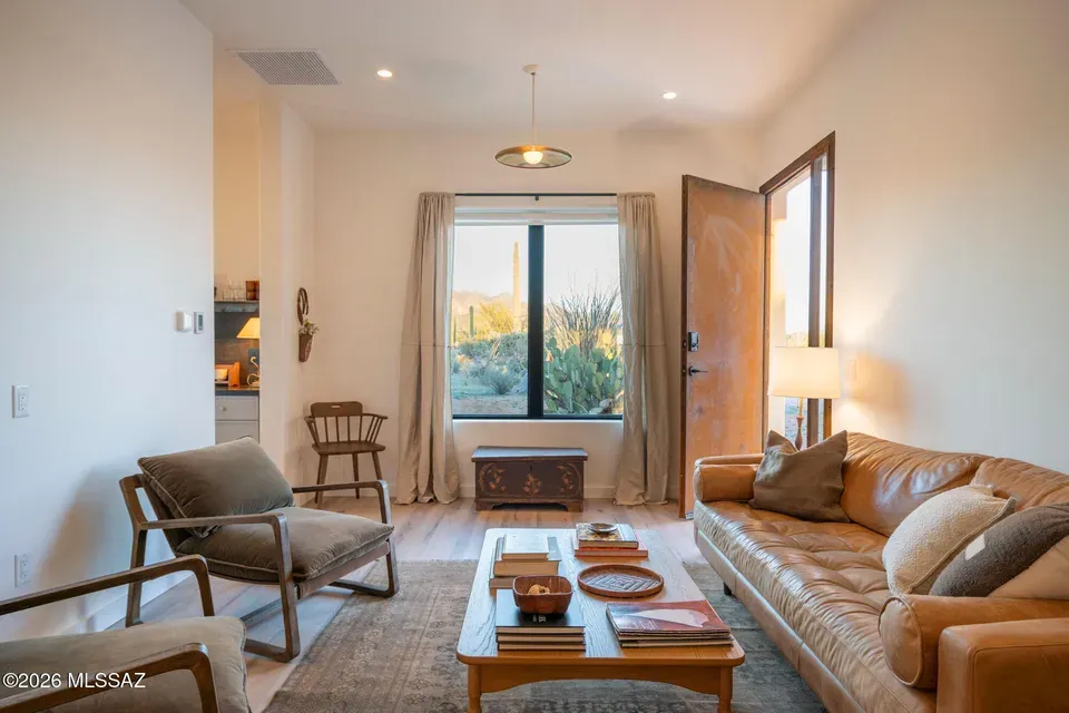 4 Bed 3 Bath Modern Contemporary Residence in Tucson, AZ - 5