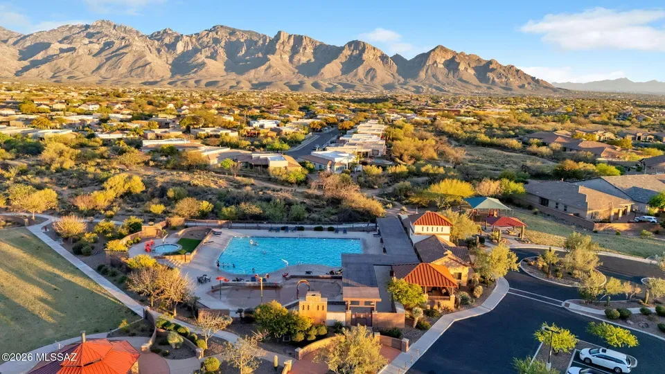 4 Bed 3 Bath Modern Contemporary Residence in Tucson, AZ